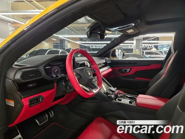Lamborghini Urus 2022 — фото 16
