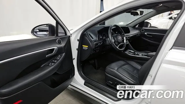 Hyundai Sonata 2020 — фото 13