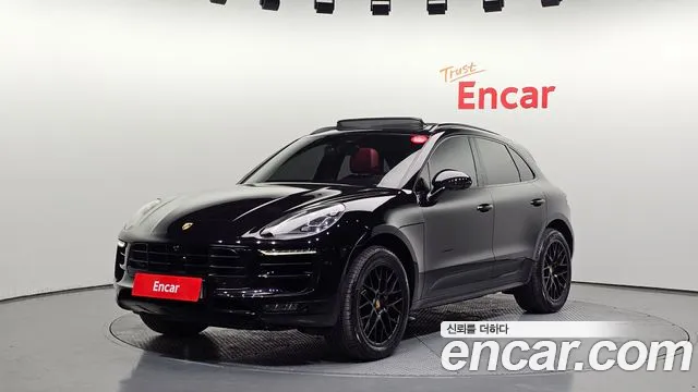 Porsche Macan 2017 — фото 1