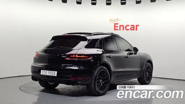 Porsche Macan 2017 — фото 2