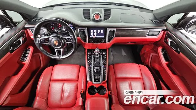 Porsche Macan 2017 — фото 7