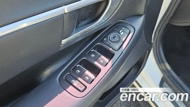 Hyundai Sonata 2020 — фото 13