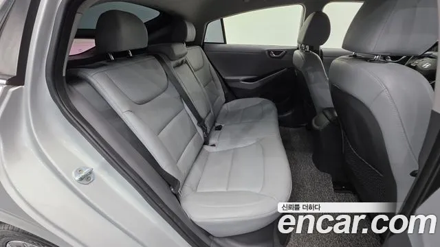 Hyundai Ioniq 2016 — фото 19