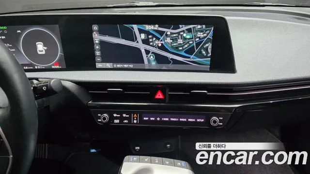 Kia EV6 2022 — фото 16