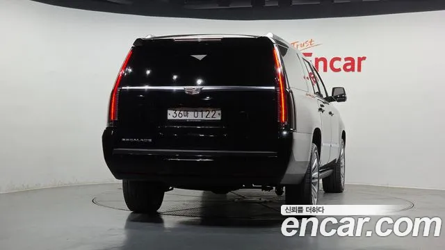 Cadillac Escalade 2016 — фото 4