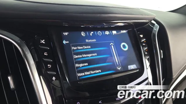 Cadillac Escalade 2016 — фото 16