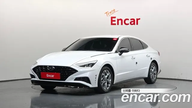 Hyundai Sonata 2022 — фото 1