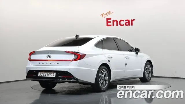 Hyundai Sonata 2022 — фото 2