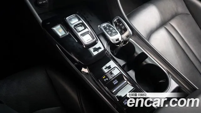 Hyundai Sonata 2022 — фото 12