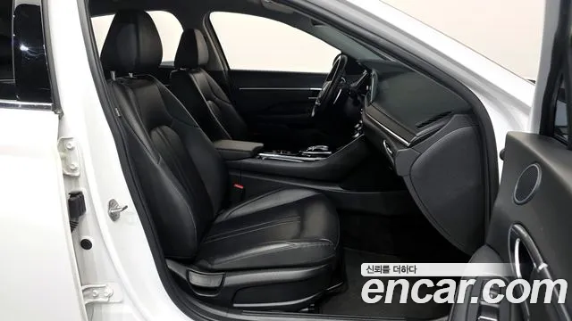 Hyundai Sonata 2022 — фото 16
