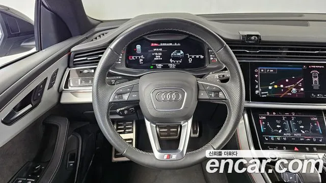 Audi Q8 2021 — фото 19