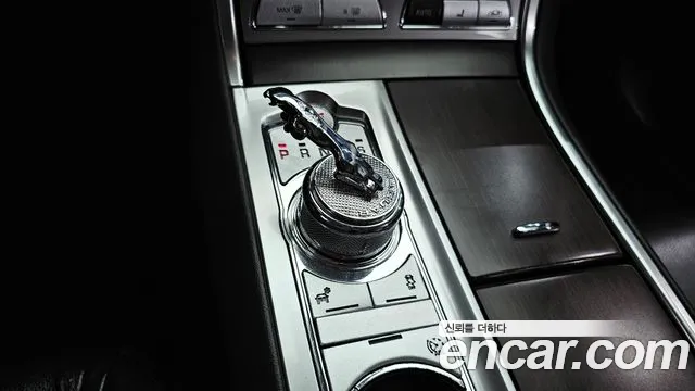 Jaguar XF 2015 — фото 9