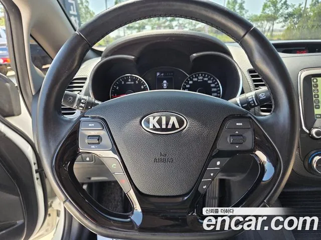 Kia K3 2016 — фото 14