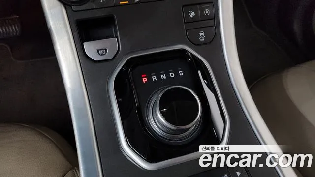 Land Rover Range Rover Evoque 2017 — фото 12