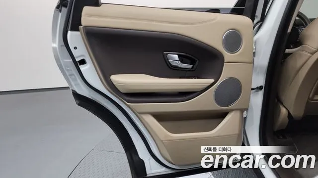 Land Rover Range Rover Evoque 2017 — фото 15