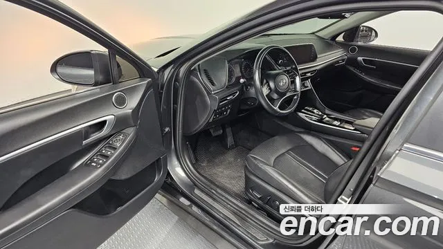 Hyundai Sonata 2021 — фото 13