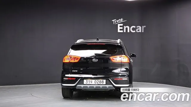 Kia Niro 2017 — фото 4