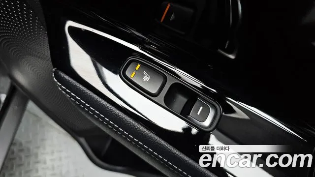 Kia Niro 2017 — фото 18