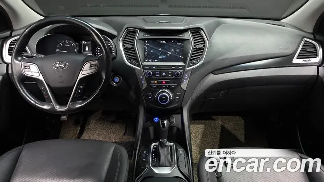 Hyundai Santafe 2018 — фото 10