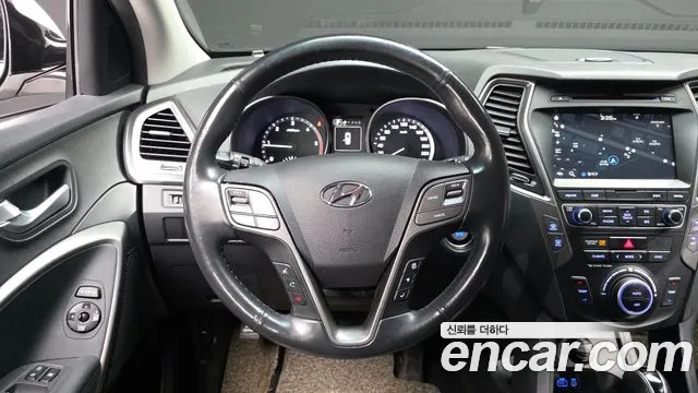 Hyundai Santafe 2018 — фото 19