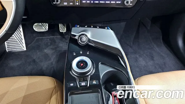 Kia EV6 2023 — фото 12