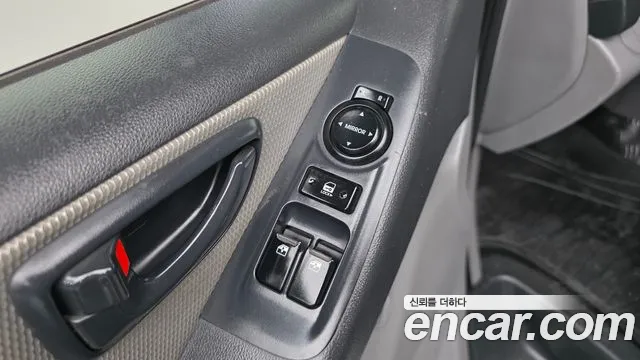 Hyundai Starex 2011 — фото 11