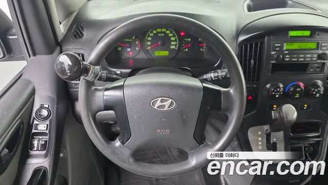 Hyundai Starex 2011 — фото 13