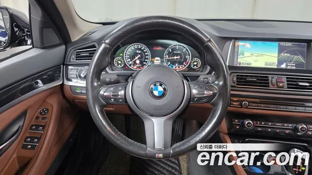 BMW 5-Series 2016 — фото 13