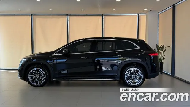 Mercedes-Benz EQS 2025 — фото 11