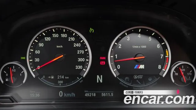 BMW X6M 2018 — фото 11