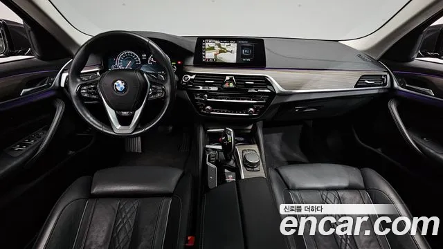 BMW 5-Series 2018 — фото 9