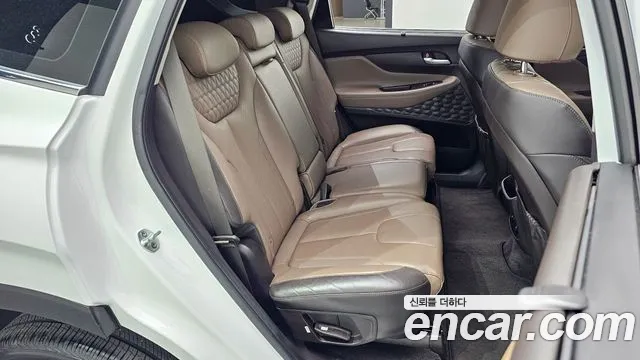 Hyundai Santafe 2020 — фото 17