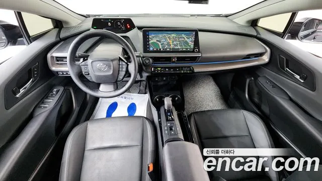 Toyota Prius 2024 — фото 7