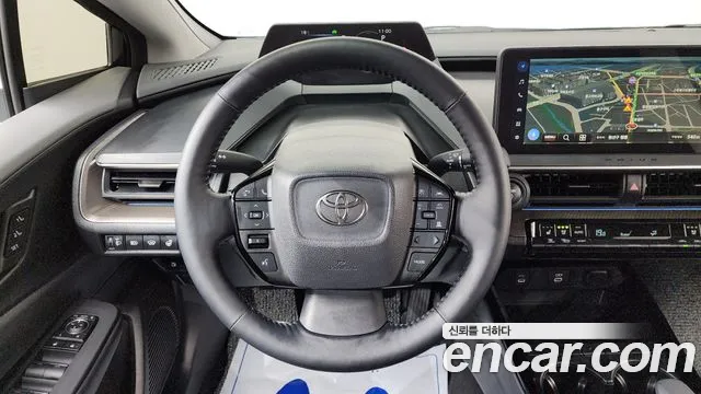 Toyota Prius 2024 — фото 13