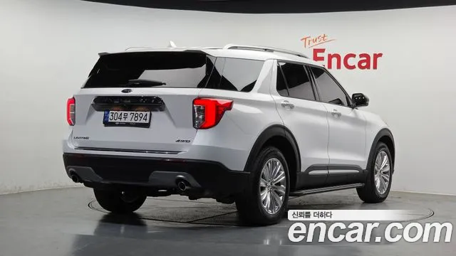 Ford Explorer 2023 — фото 2