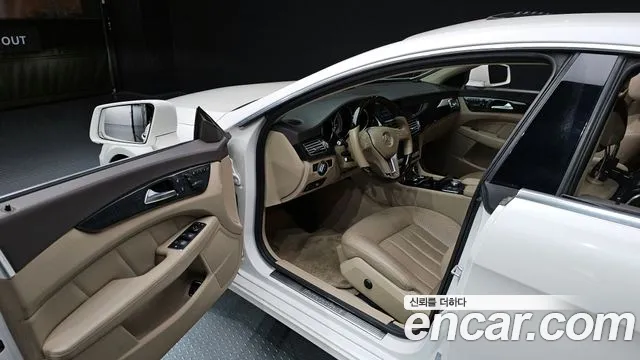 Mercedes-Benz CLS-Class 2013 — фото 10
