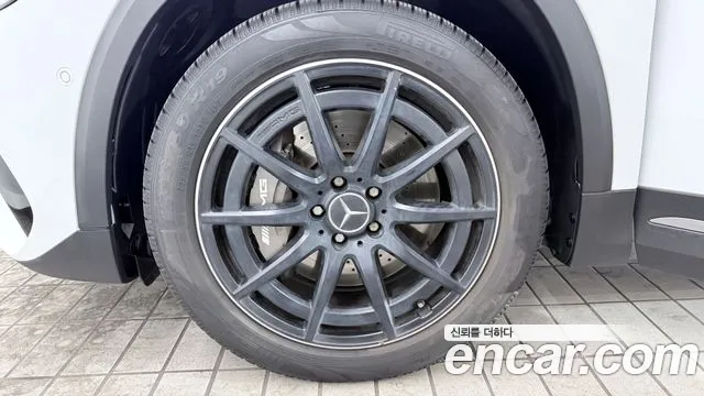 Mercedes-Benz GLA-Class 2023 — фото 5