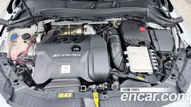 Mercedes-Benz GLA-Class 2023 — фото 6