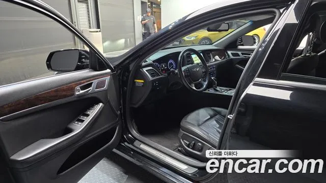 Hyundai Genesis 2016 — фото 10