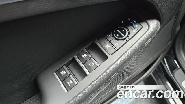 Hyundai Genesis 2016 — фото 14