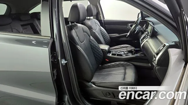 Kia Sorento 2023 — фото 16