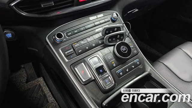 Hyundai Santafe 2023 — фото 12