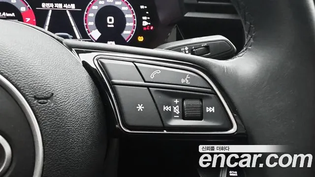 Audi A3 2023 — фото 12