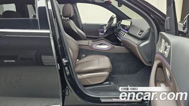 Mercedes-Benz GLS-Class 2023 — фото 17