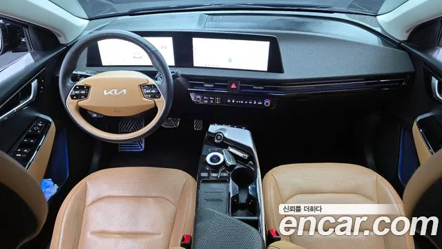 Kia EV6 2023 — фото 10