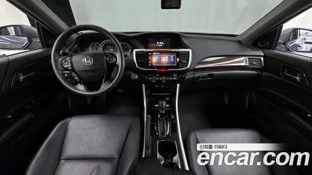 Honda Accord 2016 — фото 7