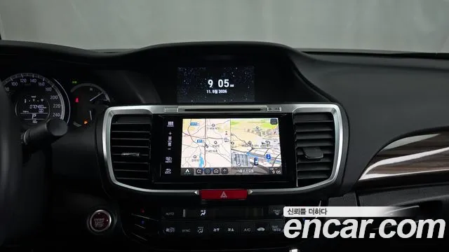 Honda Accord 2016 — фото 13