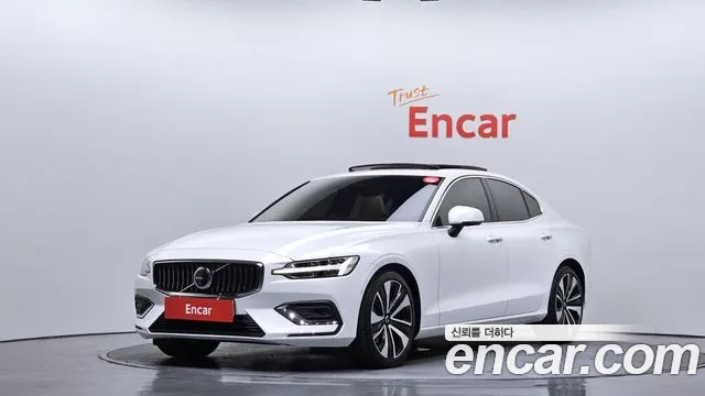 Volvo S60 2024 — фото 1