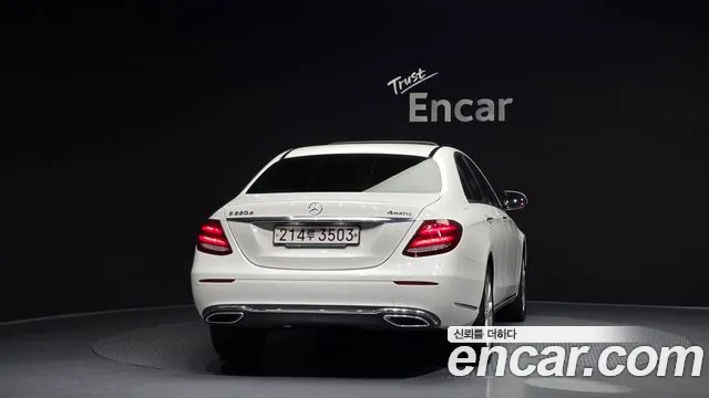 Mercedes-Benz E-Class 2019 — фото 4