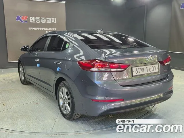 Hyundai AVANTE 2016 — фото 3